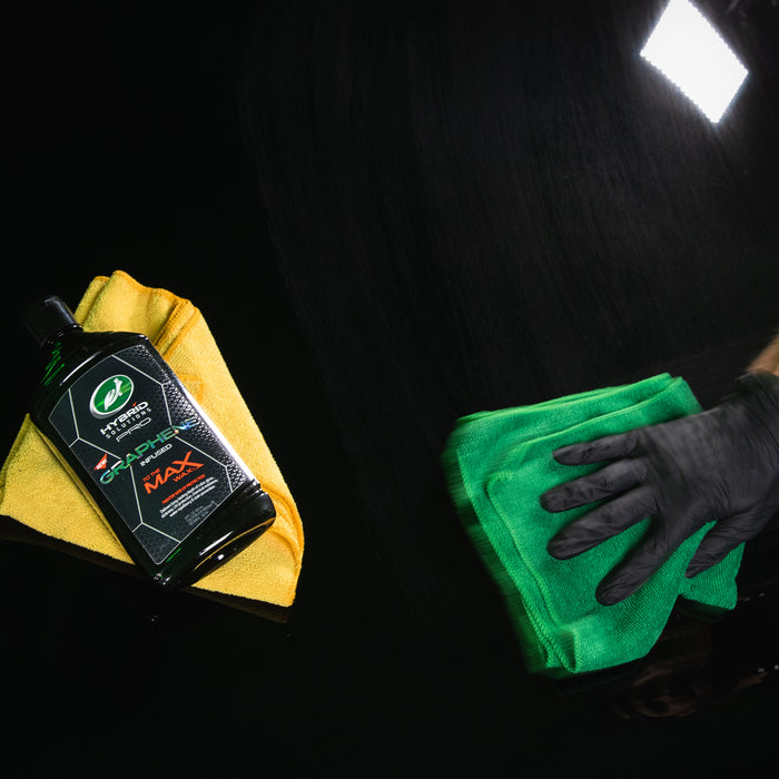 HYBRID SOLUTIONS PRO BUNDLE: PURE WASH & TO THE MAX WAX™ - FREE AIR FRESHENER - Turtle Wax PK