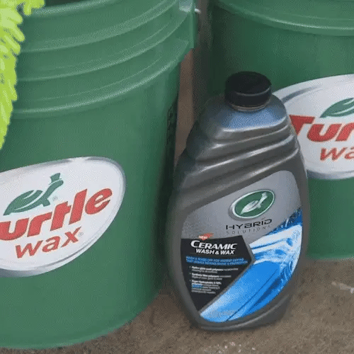 HYBRID SOLUTIONS CERAMIC CAR CARE KIT: WASH & WAX, SPRAY COATING, AND 3-IN-1 DETAILER - FREE AIR FRESHENER - Turtle Wax PK