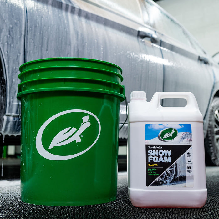 ESSENTIAL CAR CARE BUNDLE: SNOW FOAM, INTERIOR SHINE, & HARD SHELL WAX - FREE AIR FRESHENER - Turtle Wax PK